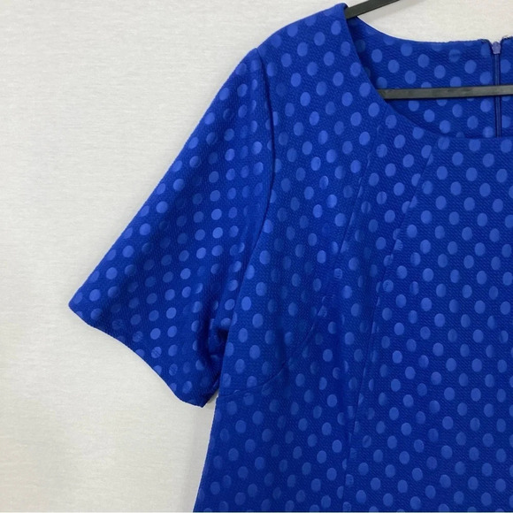 New Avenue Blue Polka Dot Round Neck Short Sleeve Stretch Dress size 22/24 - Picture 4 of 11